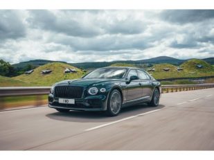 The world’s best luxury sedan made greener: Introducing the new Flying Spur Hybrid