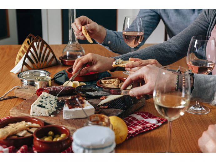 6 Wine And Finger Food Pairings To Serve In Your Party