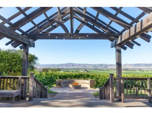 CRŪ Winery Opens New Tasting Room in Santa Lucia Highlands