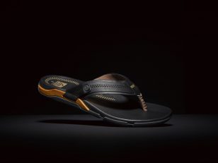 REEF® Revolutionizes Sandal Category with Luxury-Crafted Real Wood Style