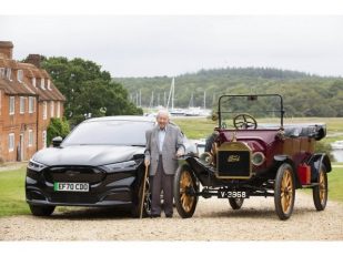 101-year-old drives Ford Mustang Mach-E – 90 years after first learning to drive in a Model T