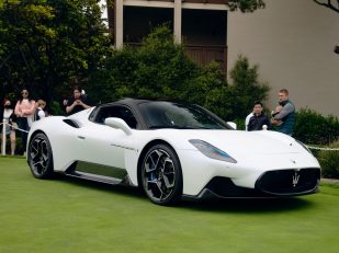 Maserati MC20 Dazzles on Pebble Beach Concept Lawn as Monterey Car Week Returns for 2021