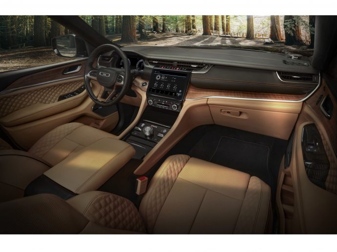 All-new 2021 Jeep® Grand Cherokee L made it to10 Best Interiors List in First Year of Eligibility