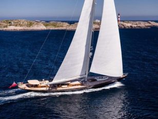 Introducing the 52.36m/172ft NextGEN ketch Elfje