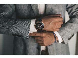 4 Tips For Buying Luxury Watches Online