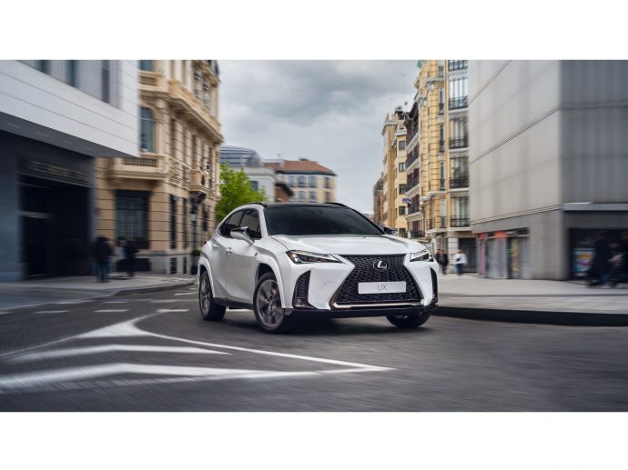 REFRESHED 2023 LEXUS UXH ADDS PERFORMANCE, MULTIMEDIA, SAFETY ENHANCEMENTS