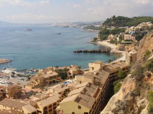 Pros and Cons of living in Costa Blanca