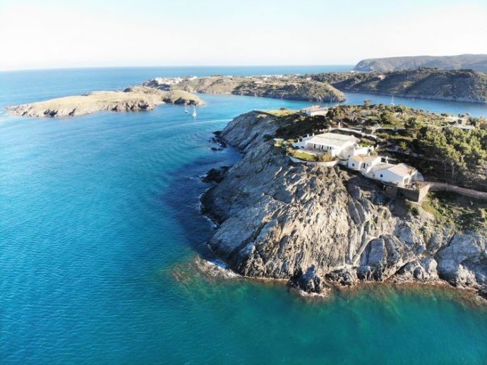 Casas Latinas two magnificent Spanish luxury estate villas in Cadaquès and Ibiza available for Hire