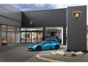 Lamborghini Manchester officially opens new showroom