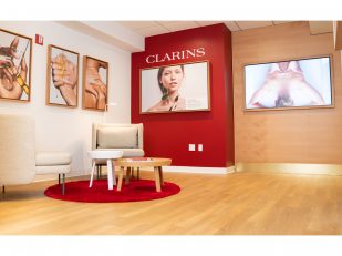 Clarins & Air France: A new beauty stopover at JFK airport