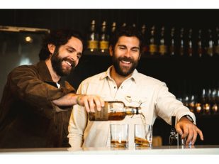 Thomas Rhett and Jeff Worn add to the family with the release of Dos Primos Tequila Añejo