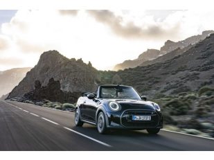 The first all-electric MINI Convertible