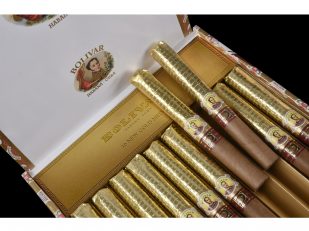 Habanos, S.A. Presented Bolívar New Gold Medal at the Mid-Week Evening of the Habano Festival