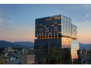 The Ritz-Carlton Debuts In Fukuoka, Weaving Together Tradition And Modernity In Southern Japan