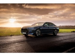 BMW Group UK celebrates success at What Car? Electric Car Awards 2023