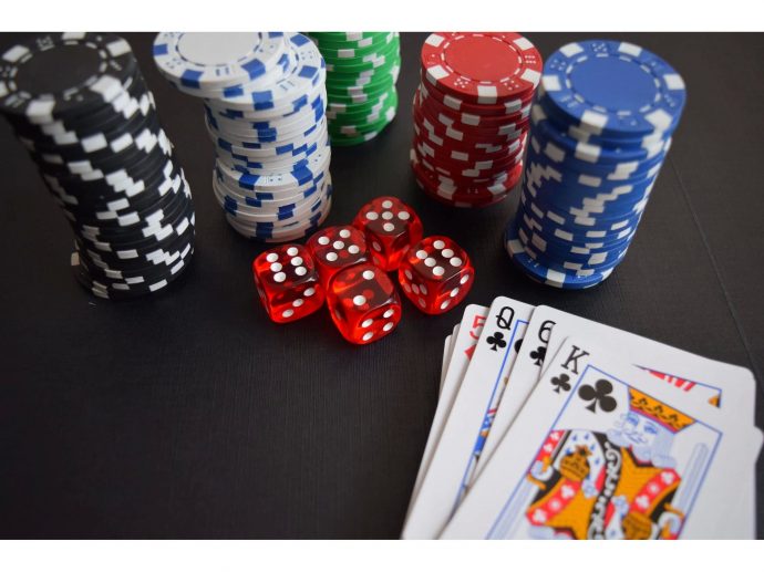 Poker in Style: Experiencing High Traffic Real Money Sites with a Touch of Luxury