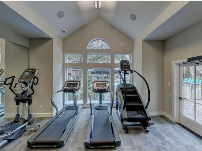 What Should You Look For in Home Gym Machines for Body Workout?