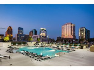 Experience Unparalleled Luxury Living: Wood Partners Celebrates Grand Opening of Alta Rolling Oaks