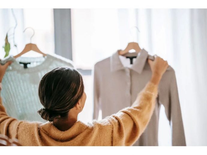 The 5 Latest Trends in Women's Clothing You Need Online