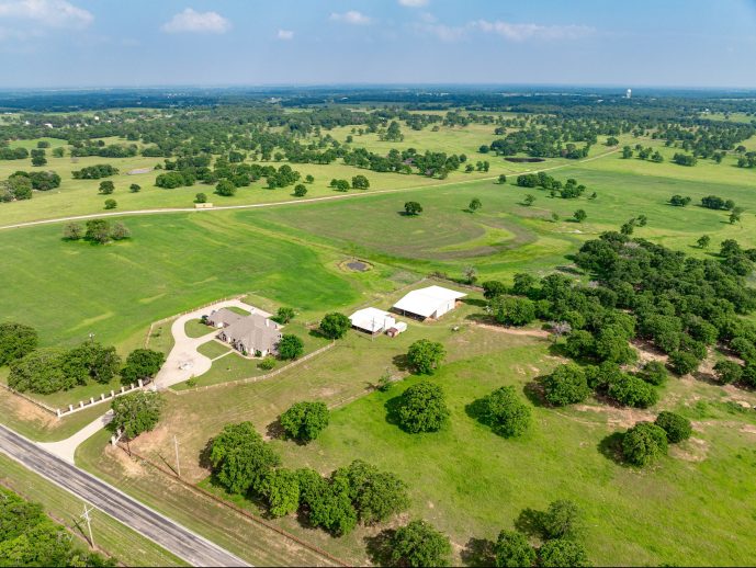 Cows, land and luxury: Texas cattle ranch with sprawling home, perfect pastures, sparkling ponds