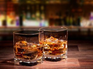 Enjoy Quality Whisky at Tiffany Lounge of Regal Hongkong Hotel