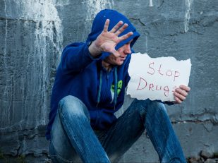 10 Signs You Need a Drug Addiction Interventionist