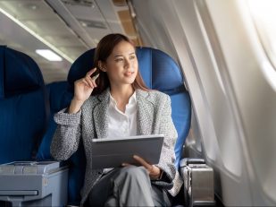 How To Save On Business Class Flights During Peak Travel Times