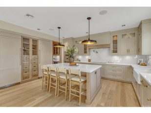 Cambridge Kitchens Mfg.: Revolutionizing Luxury Kitchen Cabinetry in the Tri-State Area