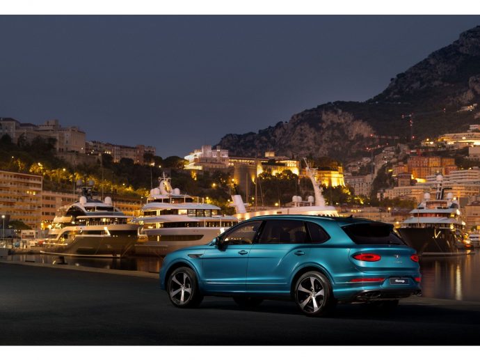 Bentley Introduces Exclusive Bentayga EWB Azure Riviera Collection Inspired by the World of Yachting