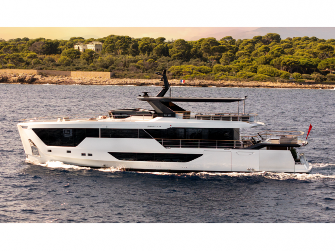 Numarine launches its first hybrid superyacht 30XP featuring Scandinavian chic interiors