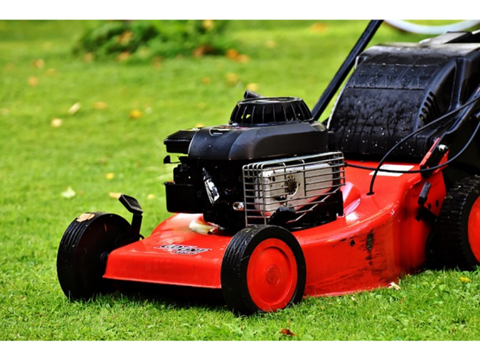 Factors to Consider When Buying a Commercial Lawn Mower