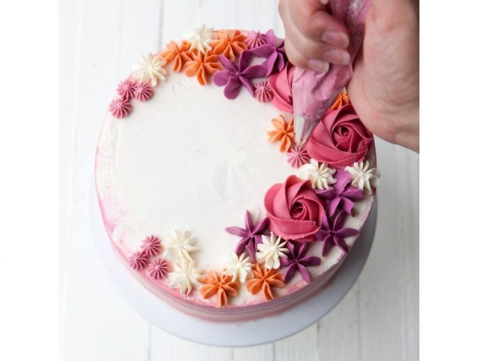 How to Order and Get Great Buttercream or Royal Icing Cakes?