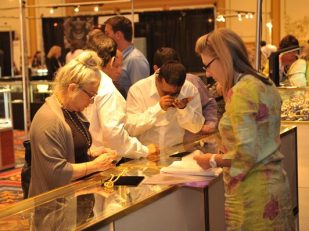 The Las Vegas Antique Jewelry & Watch Show Marks 20-Year Milestone