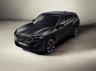 BMW and Kith continue their cooperation and present the BMW XM in an exclusive edition