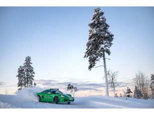 Spirit of Speed – the ultimate Arctic driving experience