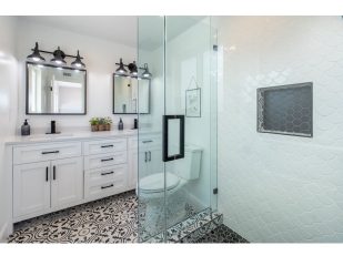 Maximise Your Bathroom's Aesthetic: The Role of Mirror Cabinets in Modern Design