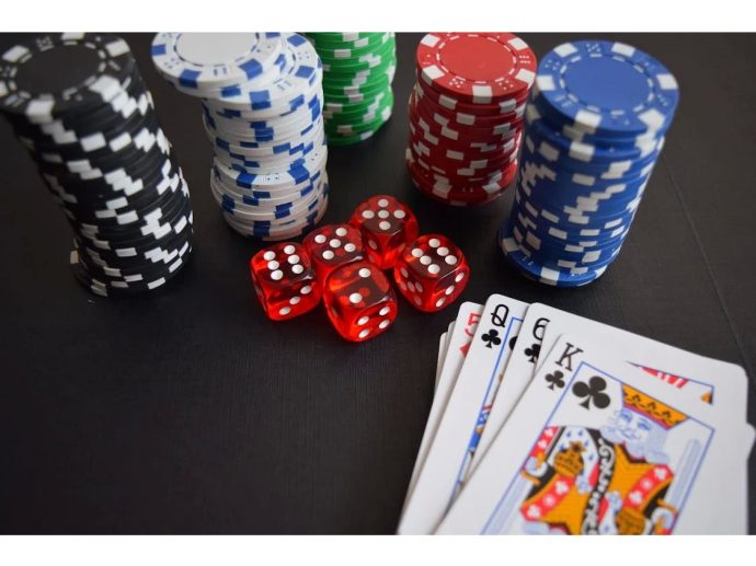Luxury Watches Social Casinos: Gambling with Morality – The Intersection of Prestige and Play
