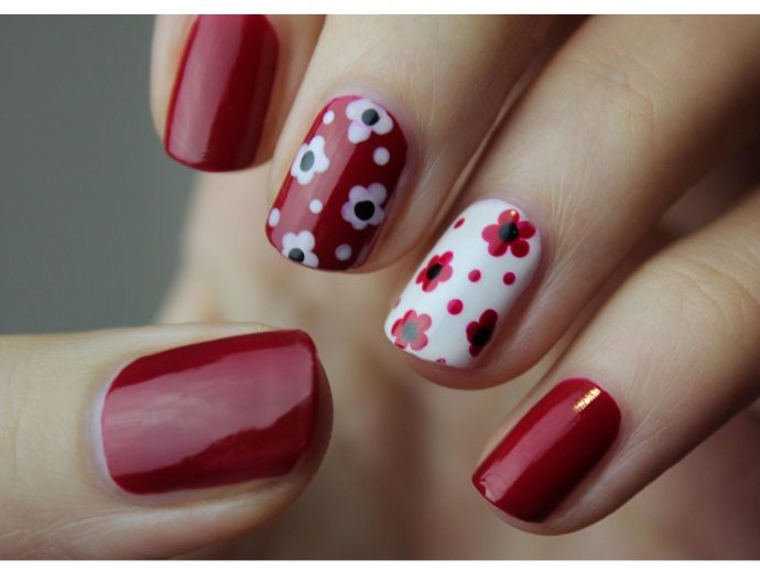 The Subtle Status Symbol: Why Nail Strips Are Becoming a Signature of Sophistication