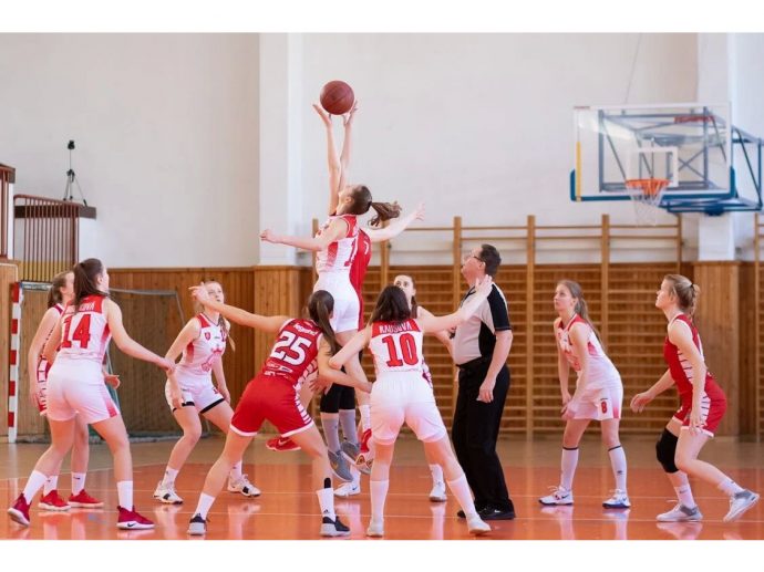 Helping Local School Sports Teams Raise Money