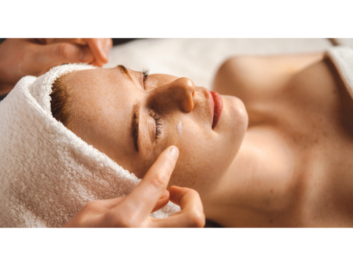 Why Under Eye Treatments Are the New Anti-Aging Secret