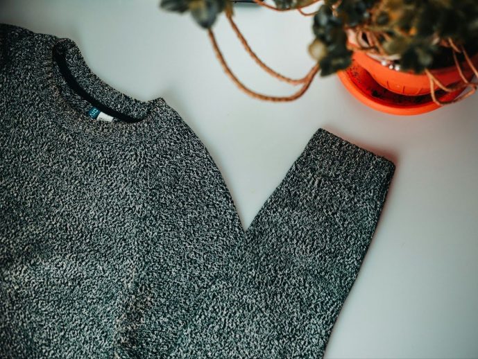 How to Build a Capsule Travel Wardrobe for Glamping Trips: Essentials for Comfort and Style