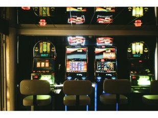Classic vs Video Slots: Evolution of Old School and High-Tech Gameplay