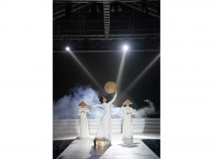 Alma Amphitheatre Unveils Remarkable Theatrical Spectacle