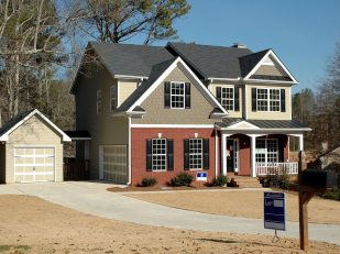 The Ultimate Property Selling Checklist: Don’t Forget the Title Search