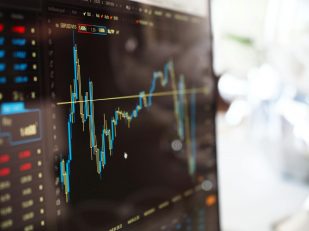How Financial Infidelity Affects a Relationship