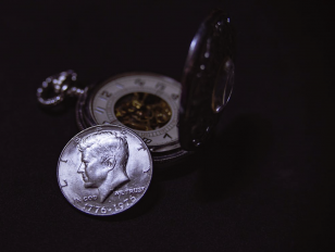 How High Net Worth Families Transfer Wealth Securely in 2025
