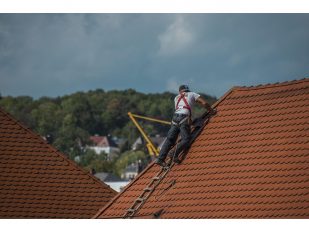 How Roofing Contractors Fix Roof Leaks From Inside the Attic Safely
