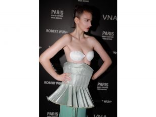 Immersive Surrealism with VNA: ROBERT WUN F/W 2025 Haute Couture