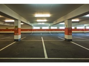 Design Meets Function: The Role of Car Park Markings in Modern Luxury Spaces