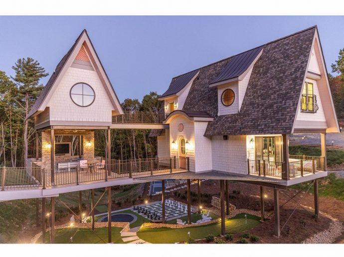 LG Partners With Expert Craftsman Chip Wade- Showcase Innovation In Luxury Treehouse Vacation Rental